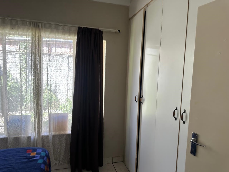 2 Bedroom Property for Sale in Oos Einde North West